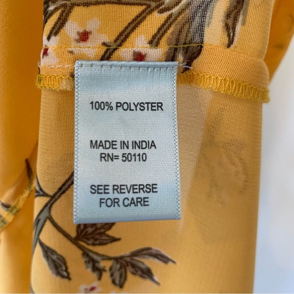 NWT FeathersNYC High Low Sheer Floral Wrap/Cover Up Size Small - Picture 11 of 12